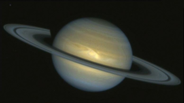 Saturne de vraies photos