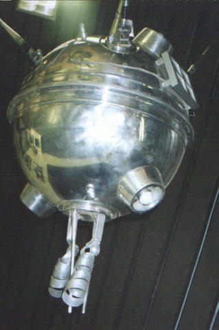 Model of Luna 1 on display at Moskva Kosmicheskaya Courtesy of Alexander Chernov and the Virtual Space Museum, via NASA luna1_vsm.jpg