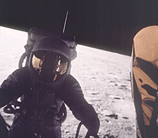 [Pete Conrad before climbing down the ladder on Apollo 12]