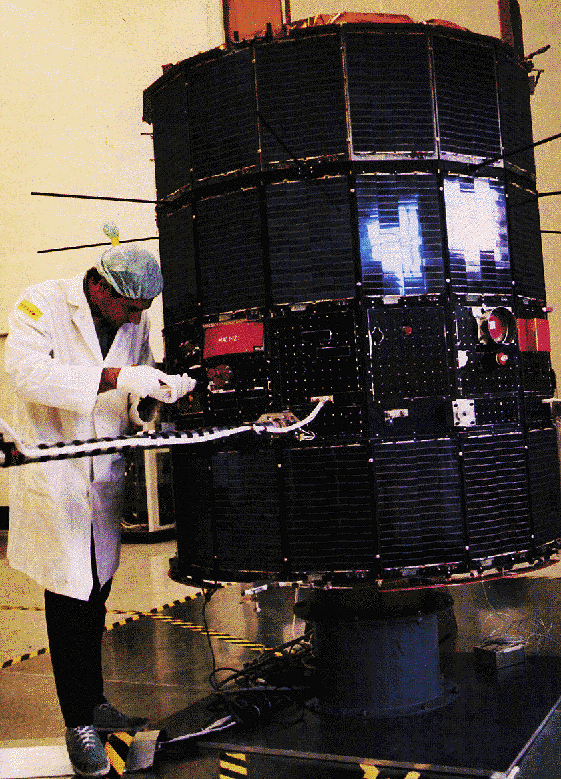 IMP-J (Interplanetary Monitoring Platform 8, Explorer 50) during assembly Source: NSSDCA Master Catalog imp8.gif