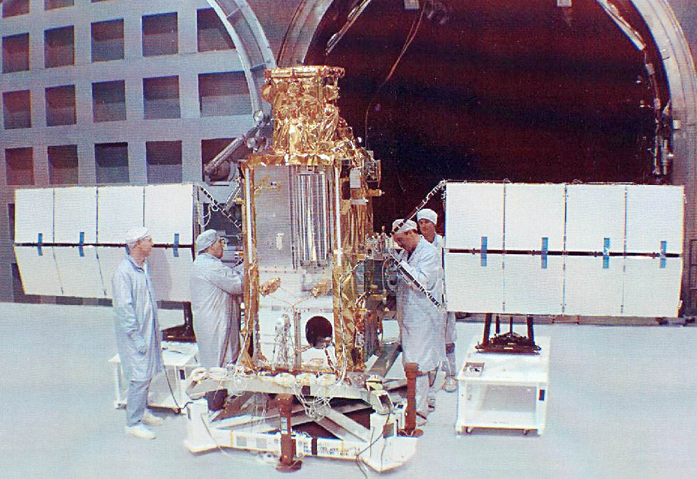 US NRO STEX (Space Technology EXperiments) satellite, NASA photo Source: NSSDCA Master Catalog stex.jpg