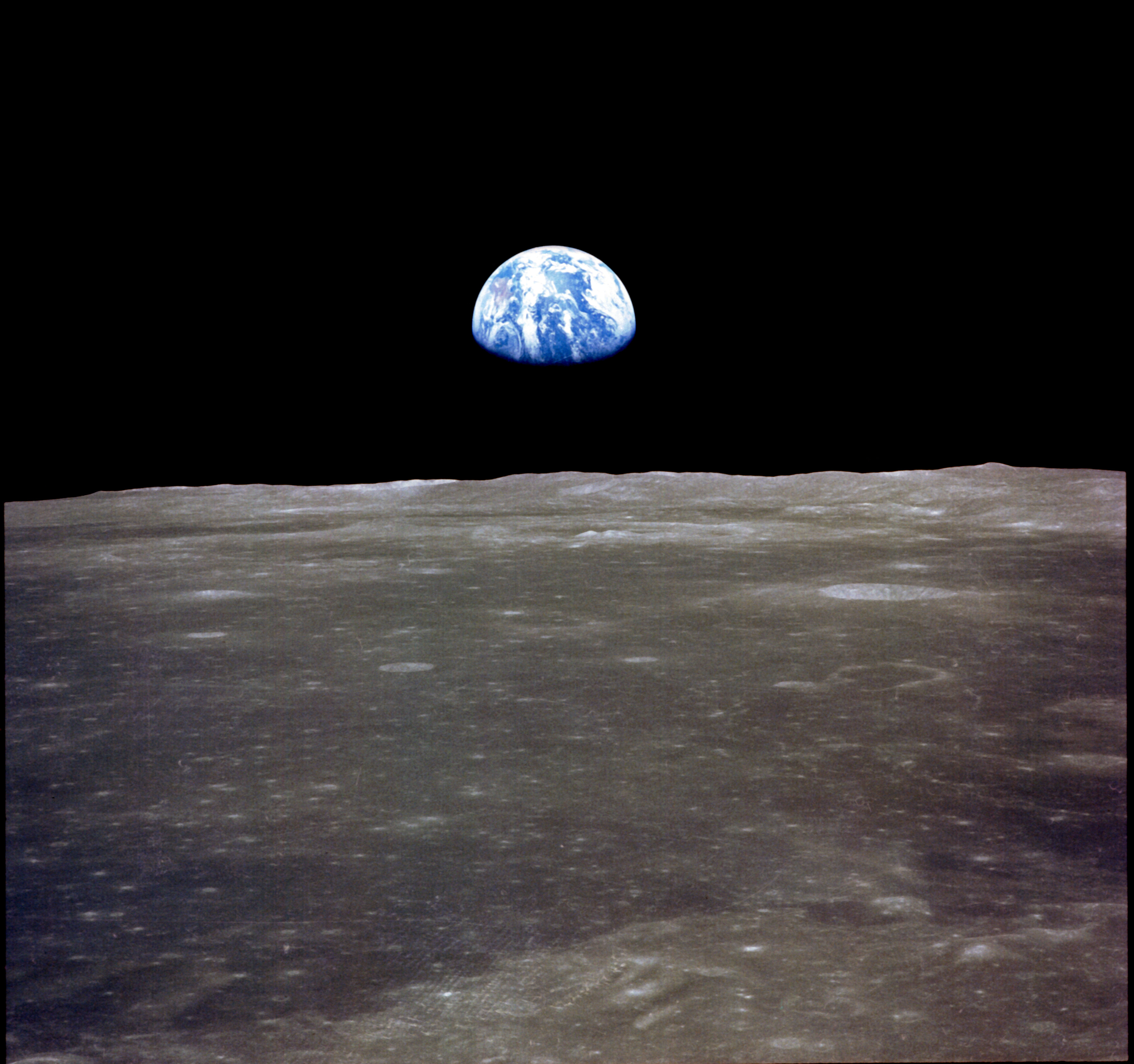 earthrise from moon apollo