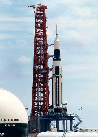 Saturn SA-6 on the launch pad, NASA photo Source: NSSDCA Master Catalog apollo_sa6_prelaunch.jpg
