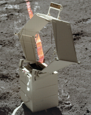 Example image of the Lunar Surface Gravimeter instrumentation.