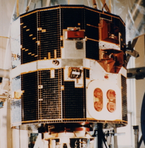 Image of the Dynamics Explorer 1 spacecraft.
