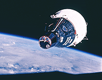 Image of the Gemini  7 spacecraft.