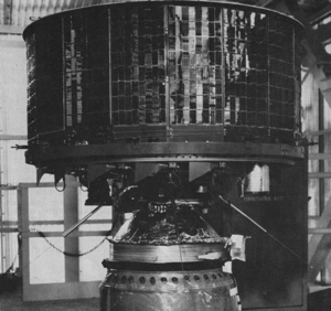 Image of the TIROS  8 spacecraft.