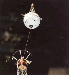 Image of the TSS-1 spacecraft.